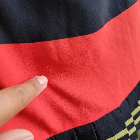 Ann Taylor stripped pleated skirt sz 12 - Picture 3 of 10